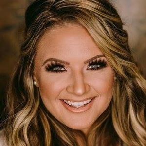 Meet your Posher, Paris